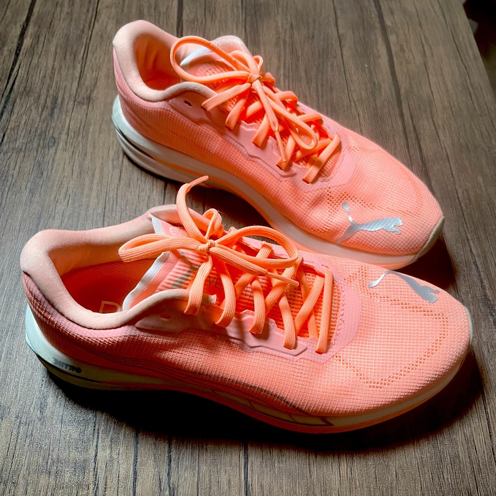 Puma coral sneakers barely worn size 9